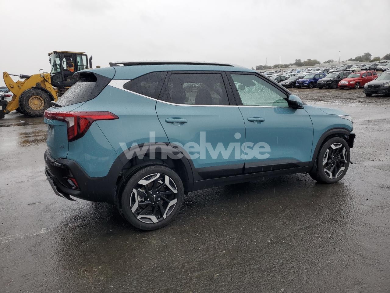 Photo 3 of 2024 KIA SELTOS SX (VIN KNDETCA79R7601440)