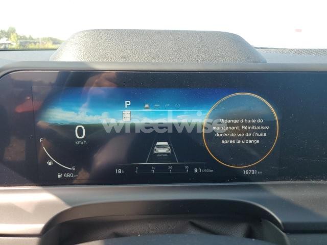 Photo 2 of 2024 KIA SELTOS SX (VIN KNDETCA79R7655031)