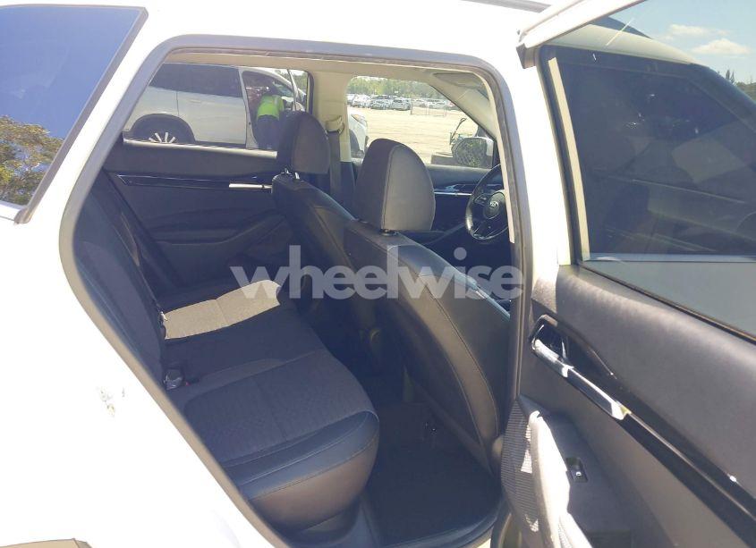 Photo 8 of 2021 Kia Seltos S (VIN KNDEU2AA0M7096979)