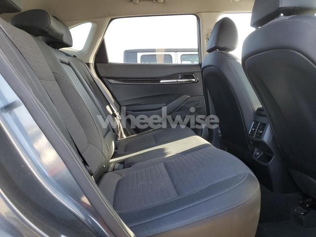 Photo 2 of 2023 KIA SELTOS S (VIN KNDEU2AA1P7394185)