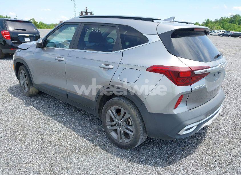 Photo 3 of 2022 Kia Seltos S (VIN KNDEU2AA3N7315127)