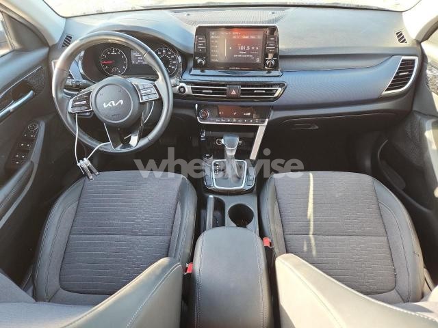 Photo 5 of 2023 KIA SELTOS S (VIN KNDEU2AA4P7446960)