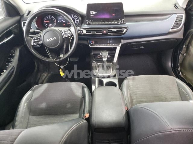 2023 KIA SELTOS S (VIN KNDEU2AA6P7402815) main photo
