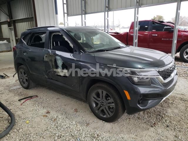 Photo 3 of 2023 KIA SELTOS S (VIN KNDEU2AA6P7402815)