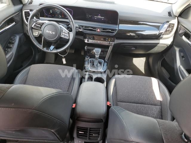 Photo 2 of 2025 KIA SELTOS S (VIN KNDEU2AA7S7725392)