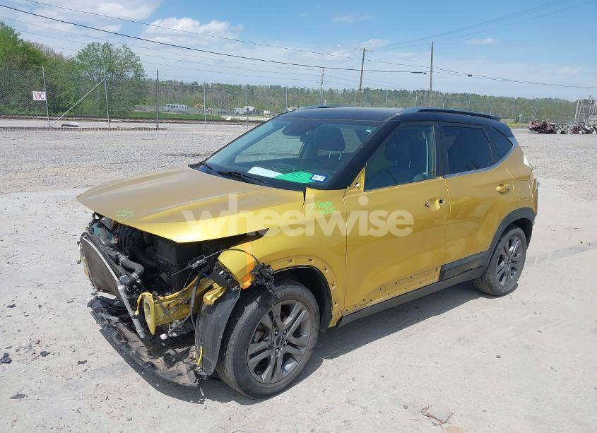 Photo 2 of 2022 Kia Seltos S (VIN KNDEU2AA9N7246153)