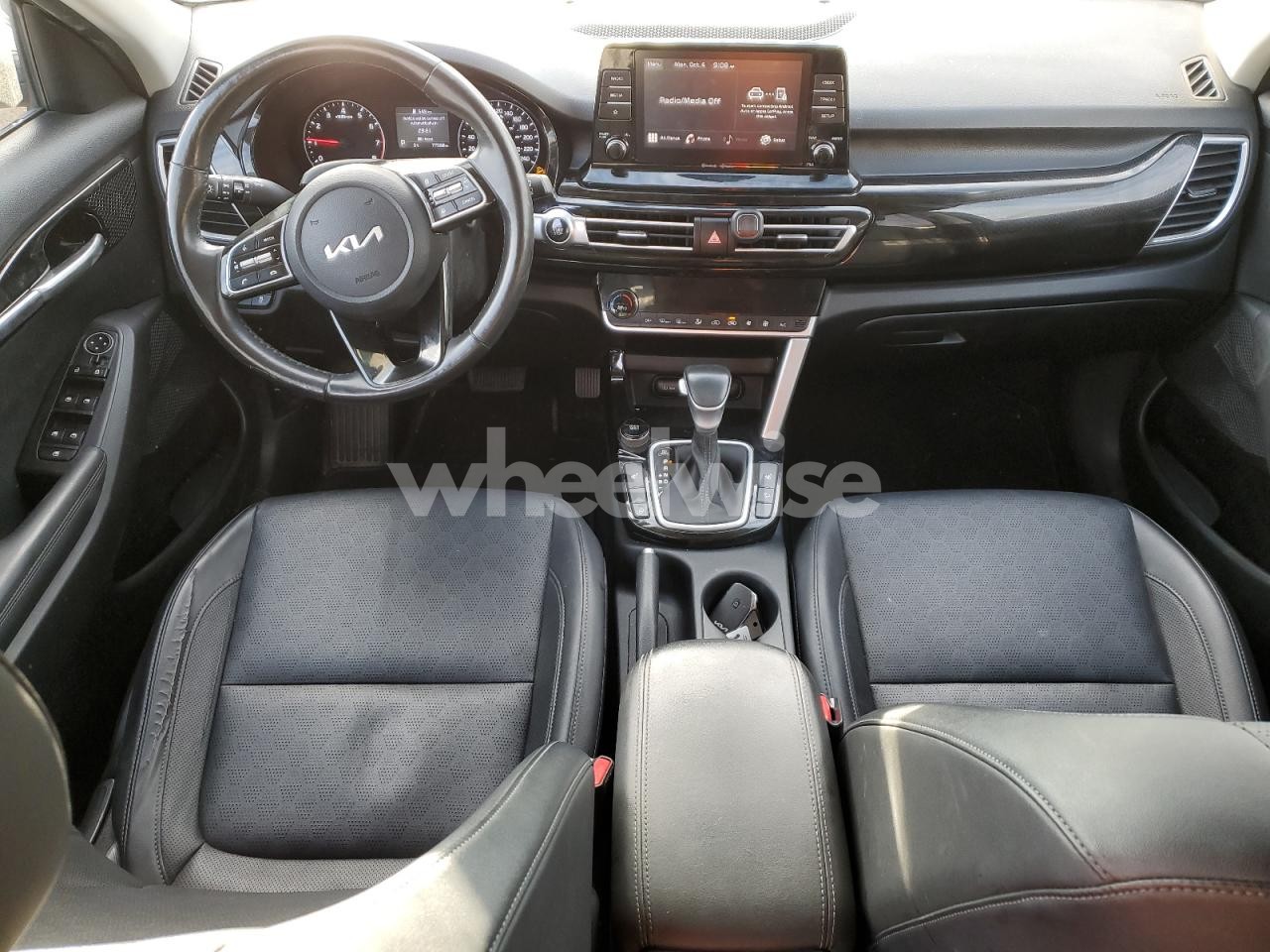 Photo 8 of 2023 KIA SELTOS S (VIN KNDEU2AA9P7423464)