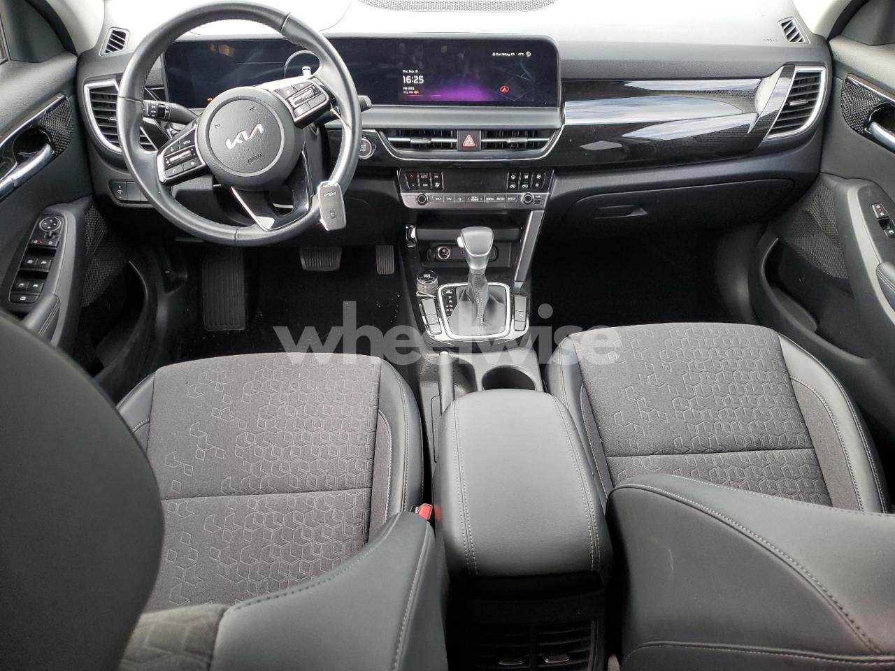 Photo 8 of 2024 KIA SELTOS S (VIN KNDEU2AAXR7614748)