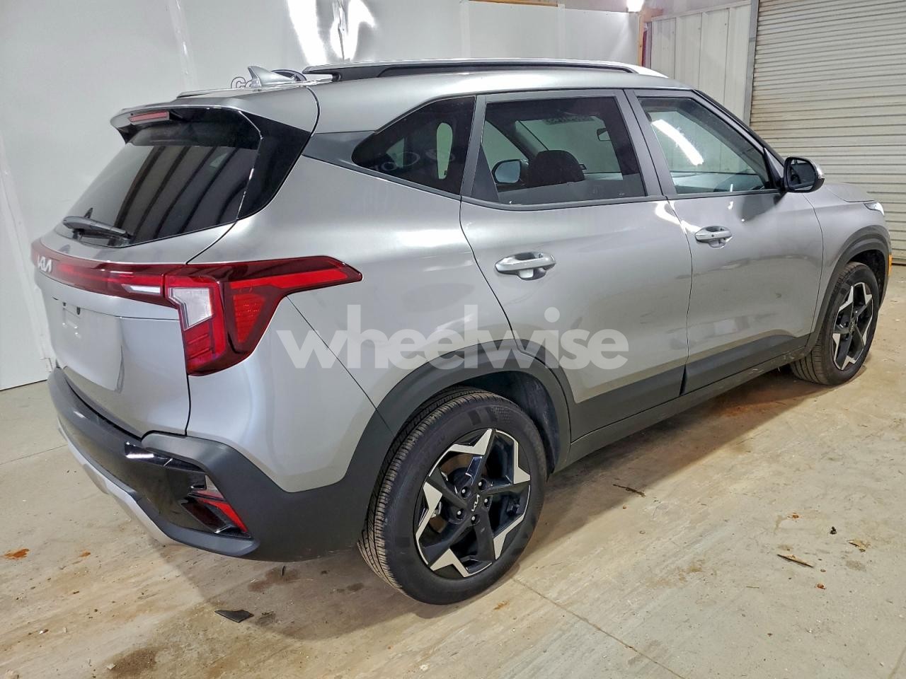 Photo 3 of 2025 KIA SELTOS S (VIN KNDEU2AAXS7773212)