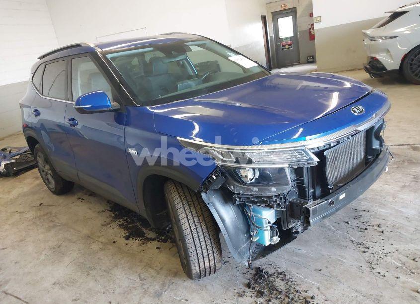2021 Kia Seltos S (VIN KNDEUCAA0M7135494) main photo