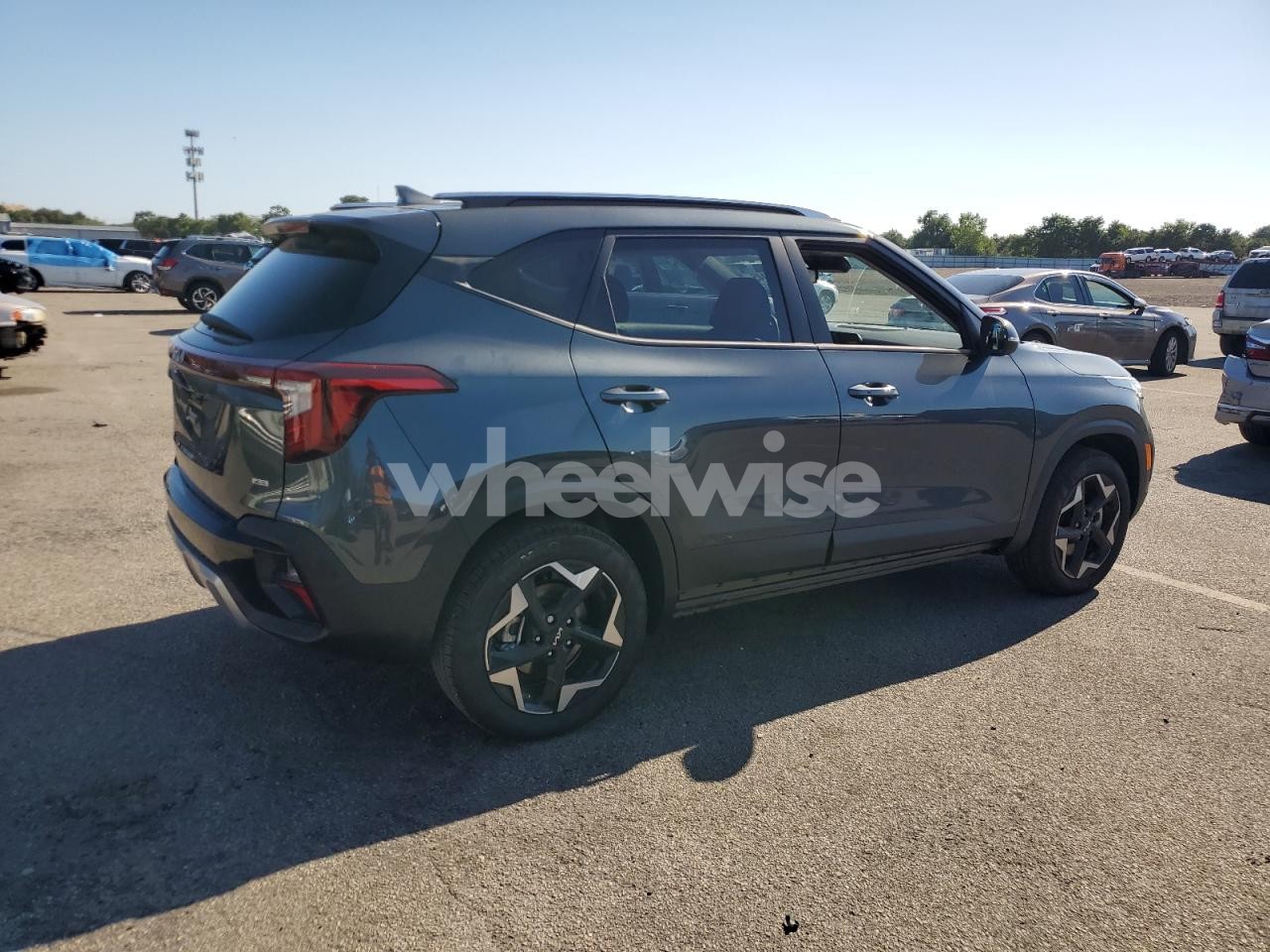 Photo 3 of 2025 KIA SELTOS S (VIN KNDEUCAA0S7795399)