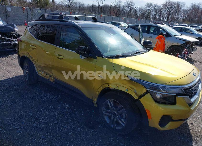 Photo 6 of 2021 Kia Seltos S (VIN KNDEUCAA3M7168117)