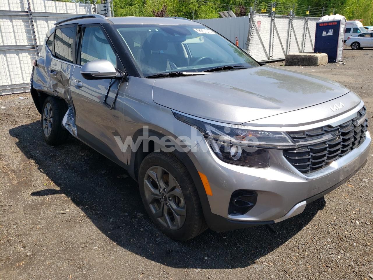 Photo 4 of 2024 KIA SELTOS S (VIN KNDEUCAA7R7486765)