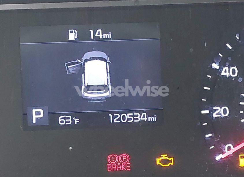 Photo 15 of 2020 Kia Soul LX (VIN KNDJ23AU0L7110916)