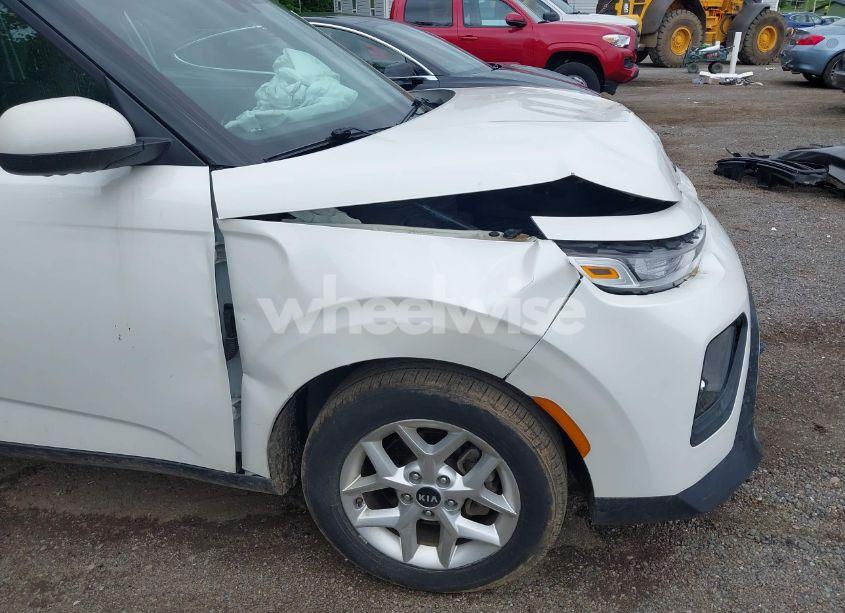 Photo 17 of 2020 Kia Soul S (VIN KNDJ23AU0L7722100)