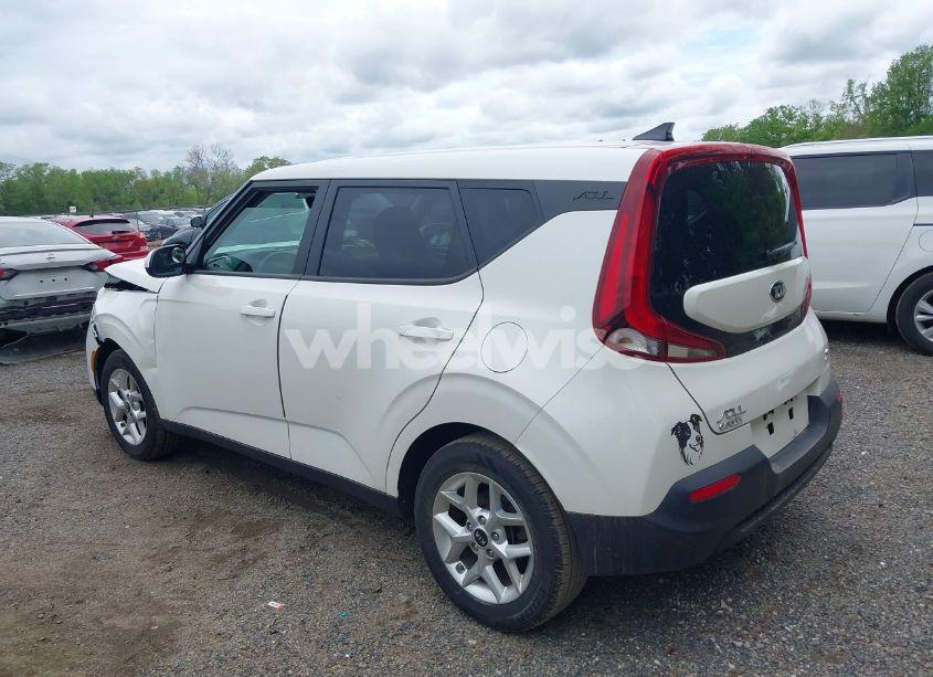 Photo 3 of 2020 Kia Soul S (VIN KNDJ23AU0L7722100)