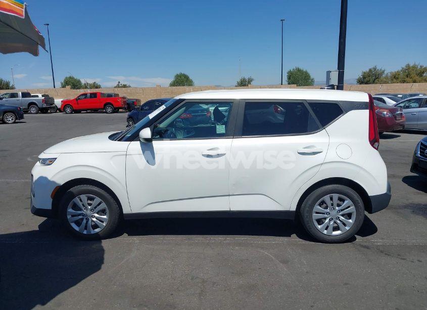 Photo 14 of 2020 Kia Soul LX (VIN KNDJ23AU0L7723800)