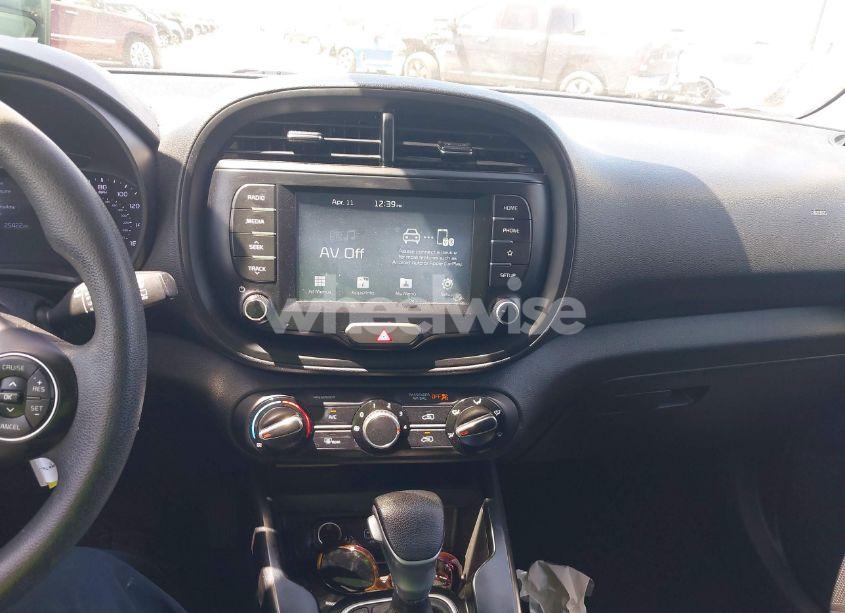 Photo 17 of 2020 Kia Soul LX (VIN KNDJ23AU0L7723800)