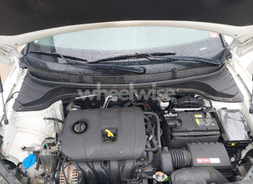 Photo 10 of 2021 Kia Soul LX (VIN KNDJ23AU0M7742896)