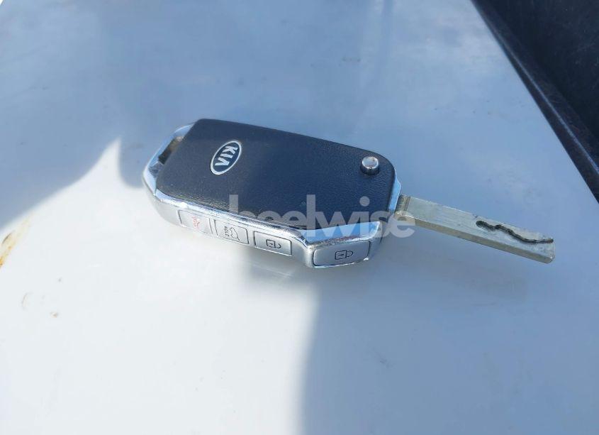 Photo 11 of 2021 Kia Soul S (VIN KNDJ23AU0M7747371)