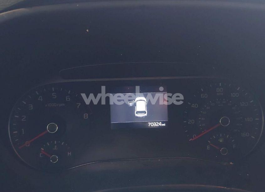 Photo 7 of 2021 Kia Soul LX (VIN KNDJ23AU0M7771623)