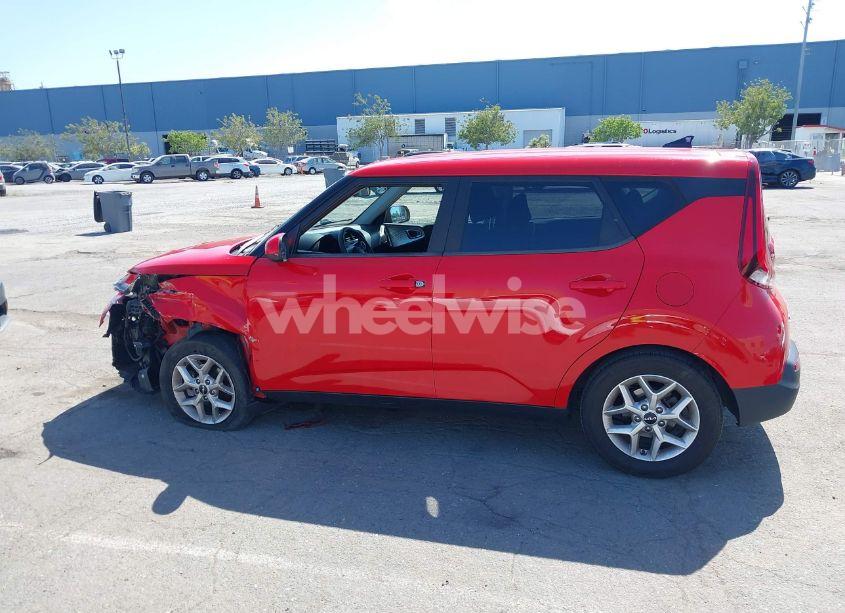 Photo 14 of 2022 Kia Soul LX (VIN KNDJ23AU0N7182606)
