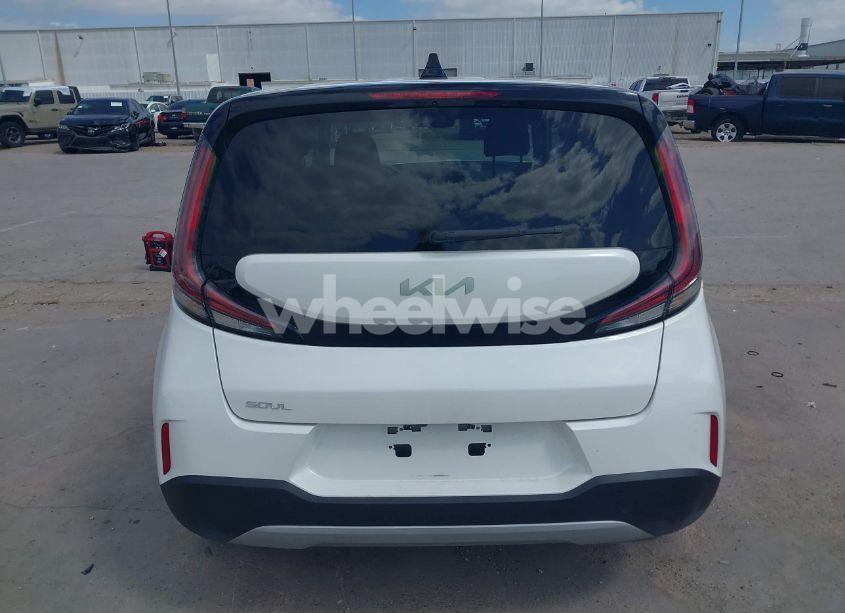 Photo 16 of 2023 Kia Soul LX (VIN KNDJ23AU0P7861374)