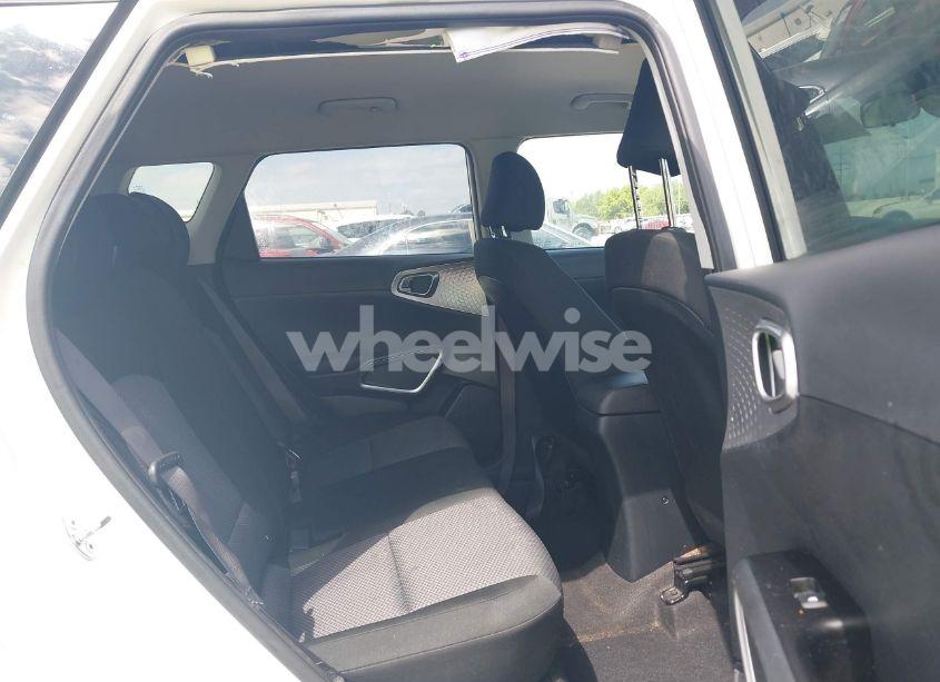 Photo 8 of 2023 Kia Soul LX (VIN KNDJ23AU0P7861374)