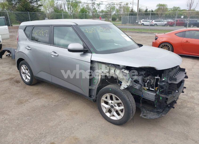 2023 Kia Soul LX (VIN KNDJ23AU0P7862881) main photo