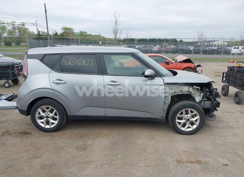 Photo 14 of 2023 Kia Soul LX (VIN KNDJ23AU0P7862881)