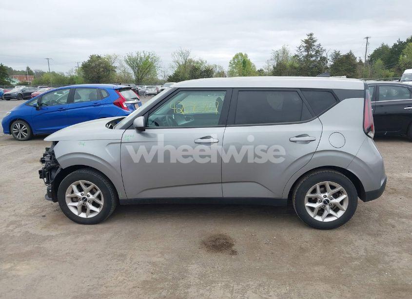 Photo 15 of 2023 Kia Soul LX (VIN KNDJ23AU0P7862881)