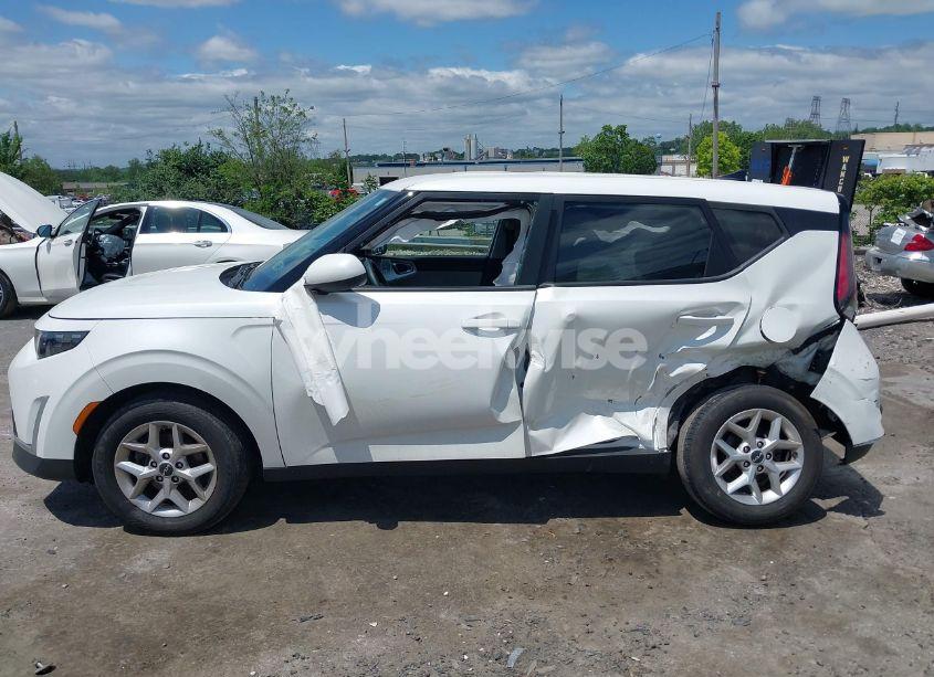 Photo 14 of 2023 Kia Soul LX (VIN KNDJ23AU0P7864114)