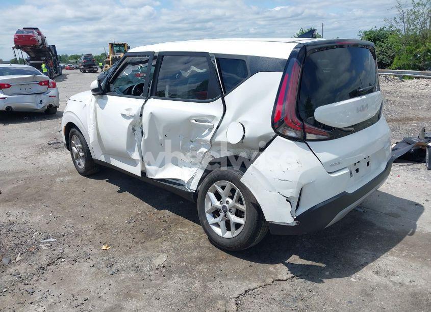 Photo 3 of 2023 Kia Soul LX (VIN KNDJ23AU0P7864114)