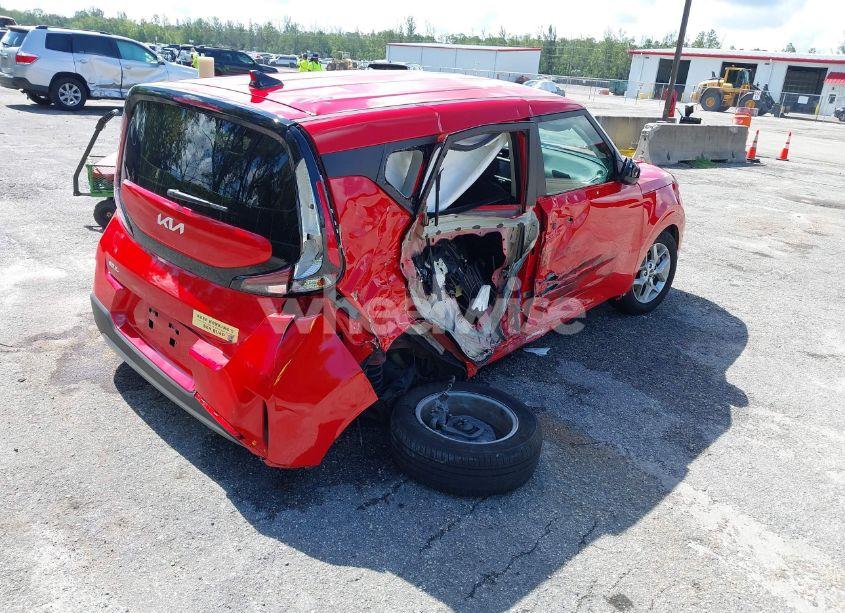 Photo 4 of 2025 Kia Soul LX (VIN KNDJ23AU0S7245537)