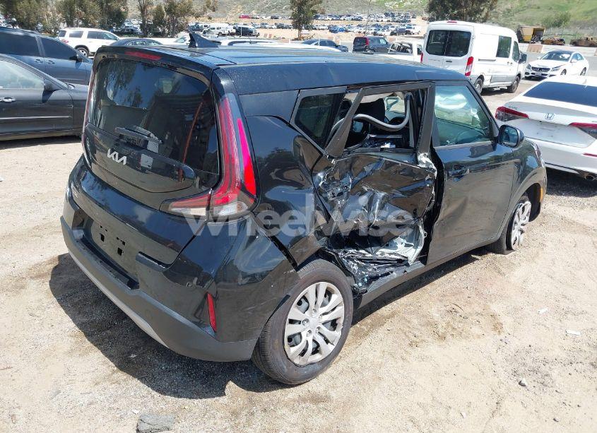 Photo 4 of 2025 Kia Soul LX (VIN KNDJ23AU0S7927656)