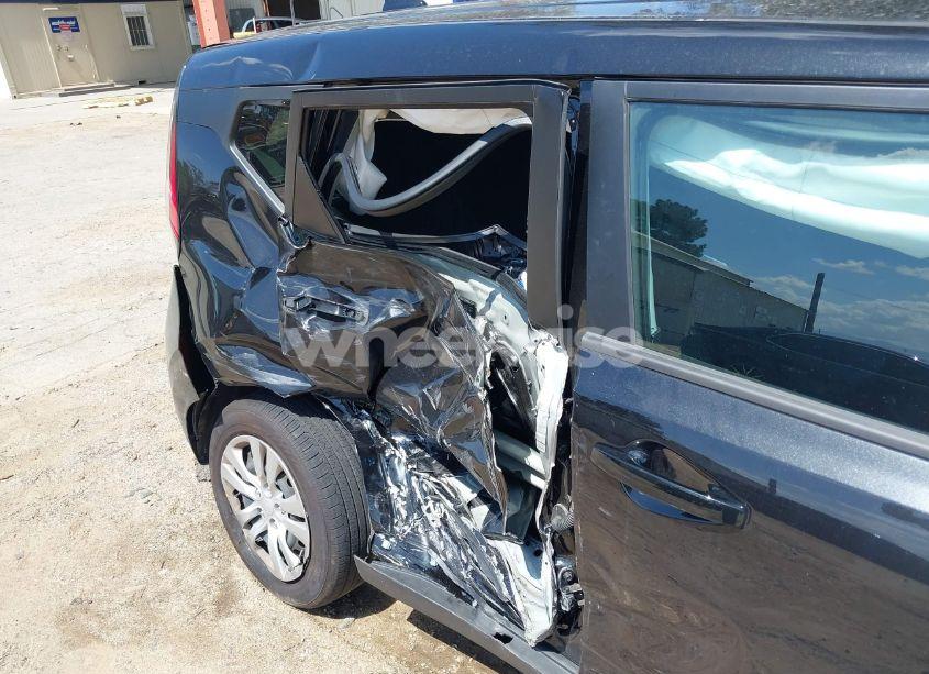 Photo 6 of 2025 Kia Soul LX (VIN KNDJ23AU0S7927656)