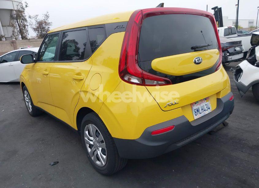 Photo 3 of 2020 Kia Soul LX (VIN KNDJ23AU1L7089624)