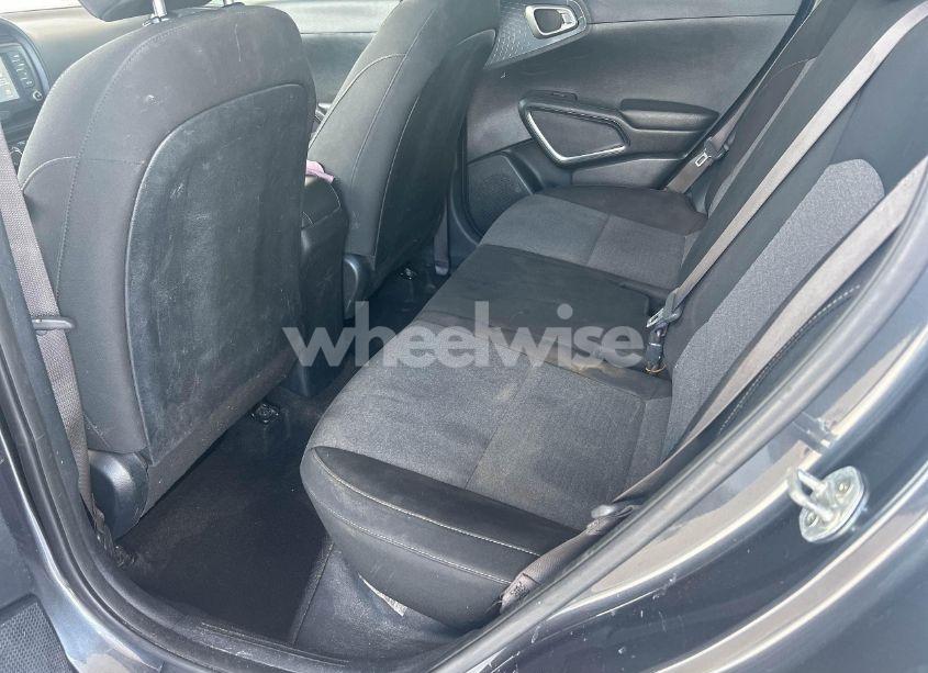 Photo 8 of 2021 Kia Soul S (VIN KNDJ23AU1M7796062)