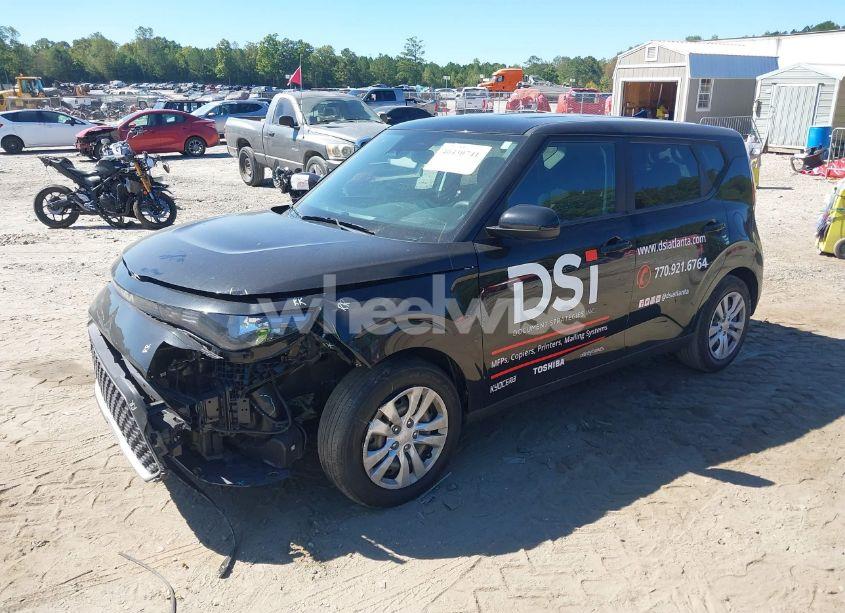 Photo 2 of 2023 Kia Soul LX (VIN KNDJ23AU1P7838752)