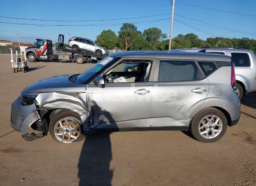 Photo 14 of 2023 Kia Soul LX (VIN KNDJ23AU1P7867295)
