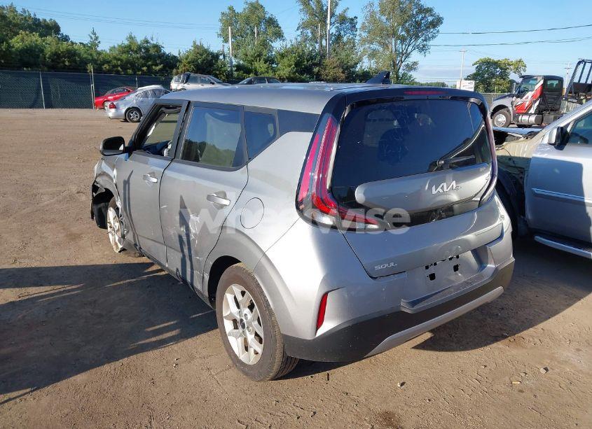 Photo 3 of 2023 Kia Soul LX (VIN KNDJ23AU1P7867295)