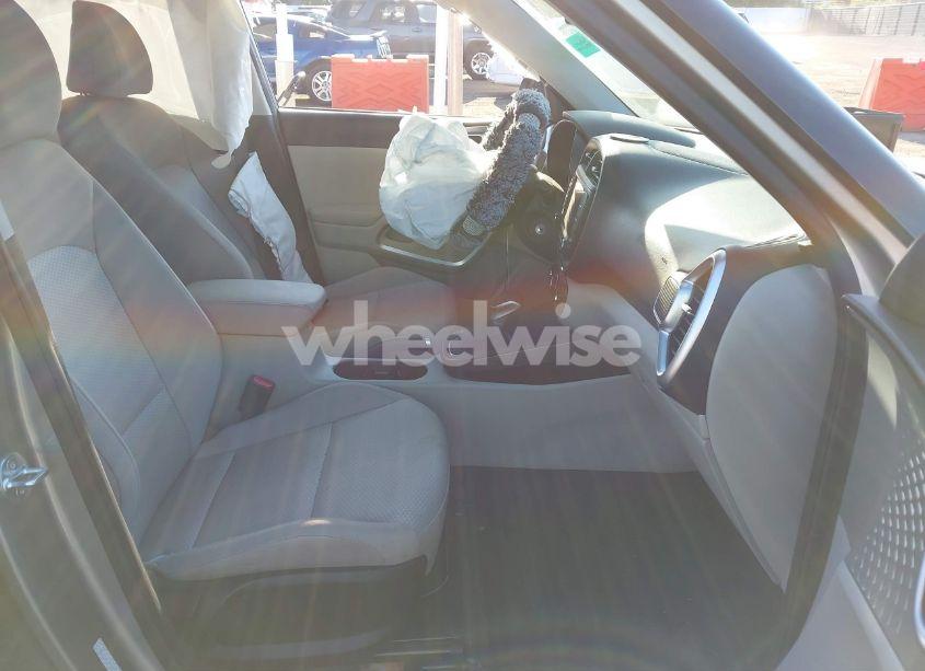 Photo 5 of 2023 Kia Soul LX (VIN KNDJ23AU1P7867295)