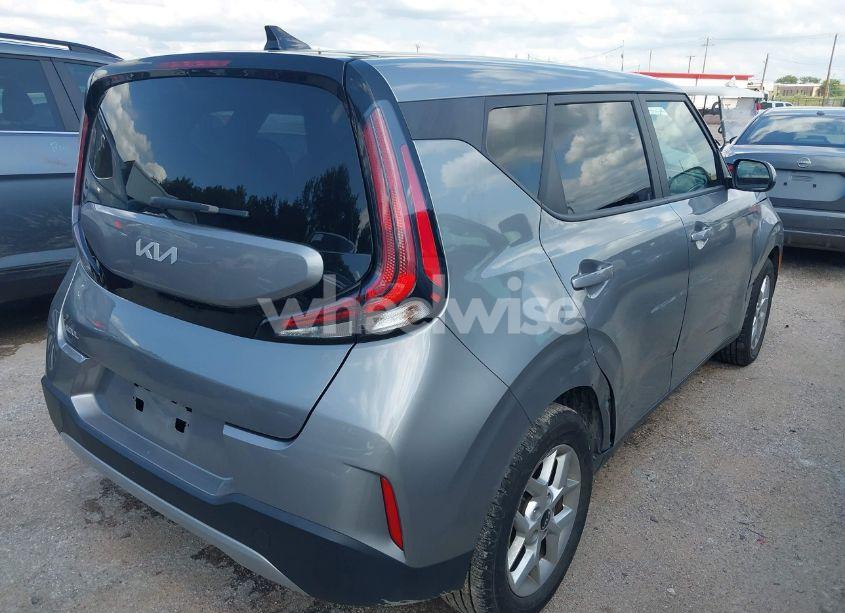 Photo 4 of 2023 Kia Soul LX (VIN KNDJ23AU1P7876336)