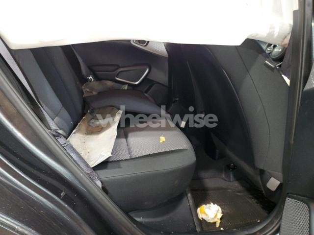 Photo 2 of 2024 KIA SOUL LX (VIN KNDJ23AU1R7896881)