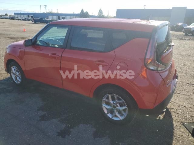 Photo 2 of 2025 KIA SOUL LX (VIN KNDJ23AU1S7249662)
