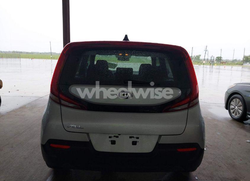 Photo 16 of 2020 Kia Soul LX (VIN KNDJ23AU2L7083220)