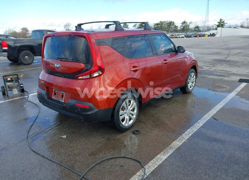 Photo 4 of 2020 Kia Soul LX (VIN KNDJ23AU2L7122761)