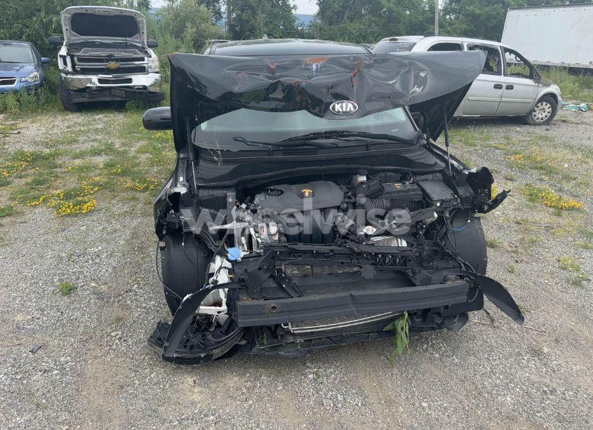 Photo 6 of 2020 Kia Soul LX (VIN KNDJ23AU2L7725161)