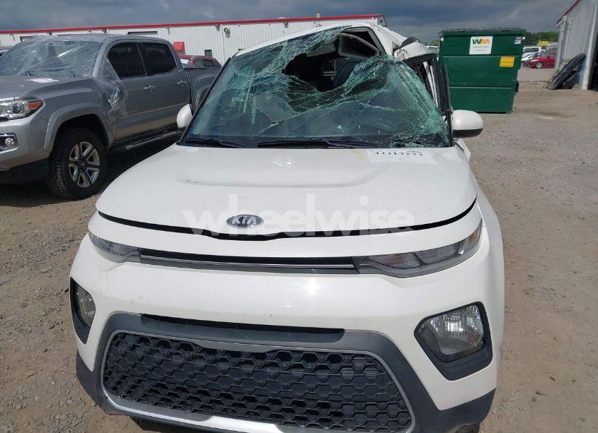 Photo 13 of 2021 Kia Soul LX (VIN KNDJ23AU2M7143241)