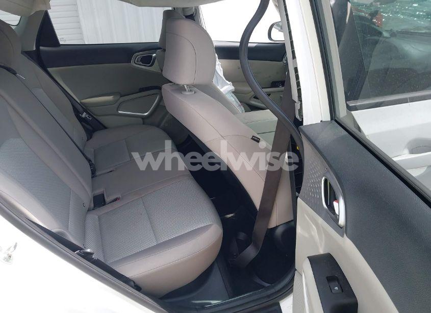 Photo 8 of 2021 Kia Soul LX (VIN KNDJ23AU2M7143241)